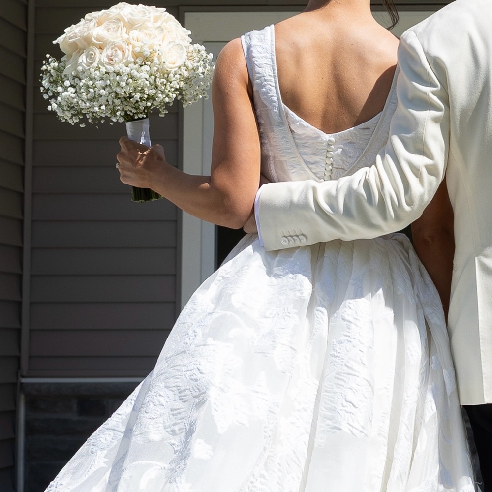 Eva Lendel “Camilla” Wedding Dress - Picture 6 of 9